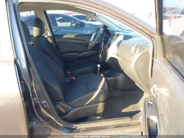 3N1CN7AP6FL803283 Nissan Versa 1.6 Sl