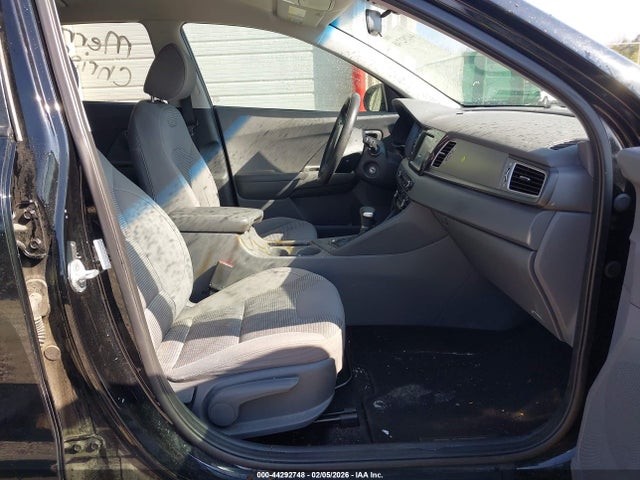 KNDCB3LC9H5040039 KIA NIRO FE