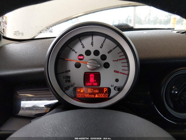 2008 MINI COOPER S WMWMF73518TV38603 Photo 6