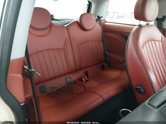 2008 MINI COOPER S WMWMF73518TV38603 Photo 7
