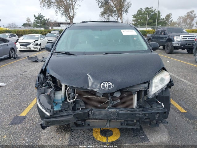 Toyota SIENNA LE 2015 5TDKK3DC4FS555502 Image 13