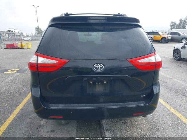 Toyota SIENNA LE 2015 5TDKK3DC4FS555502 Image 17