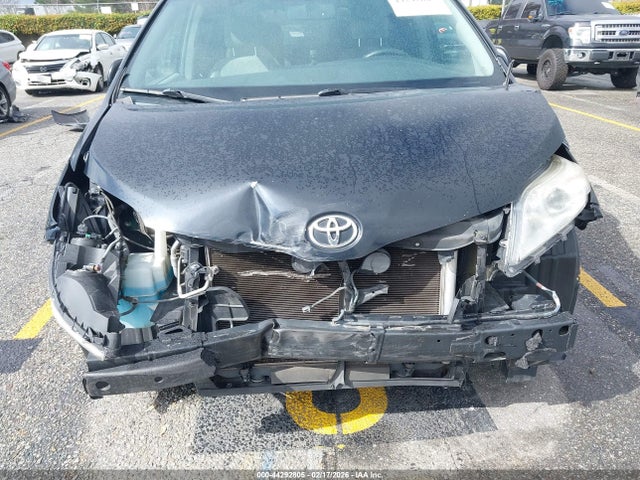 Toyota SIENNA LE 2015 5TDKK3DC4FS555502 Image 6