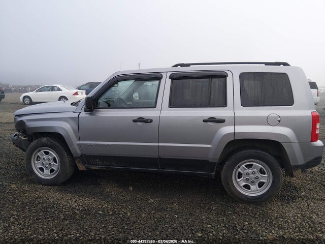 1C4NJPBA7GD711490 Jeep Patriot Sport