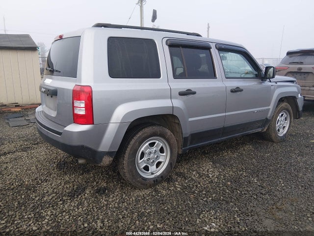 1C4NJPBA7GD711490 Jeep Patriot Sport