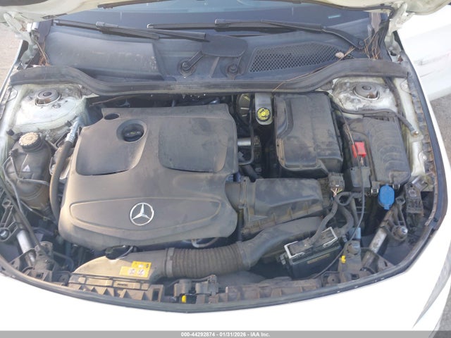 WDDSJ4GB2JN606026 Mercedes-Benz CLA 250 4MATIC