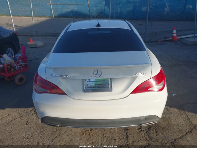 WDDSJ4GB2JN606026 Mercedes-Benz CLA 250 4MATIC