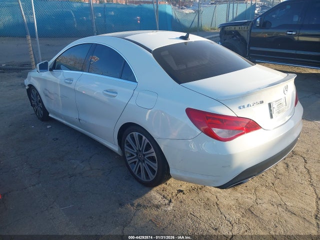 WDDSJ4GB2JN606026 Mercedes-Benz CLA 250 4MATIC