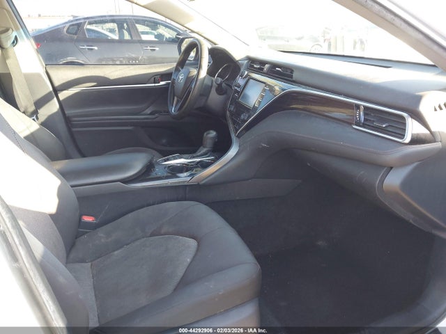 4T1B31HK6JU506434 Toyota Camry Hybrid Le