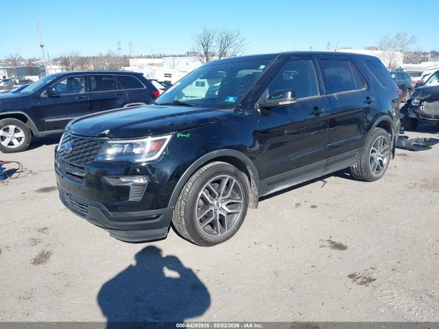 1FM5K8GT3JGA01825 Ford EXPLORER SPORT