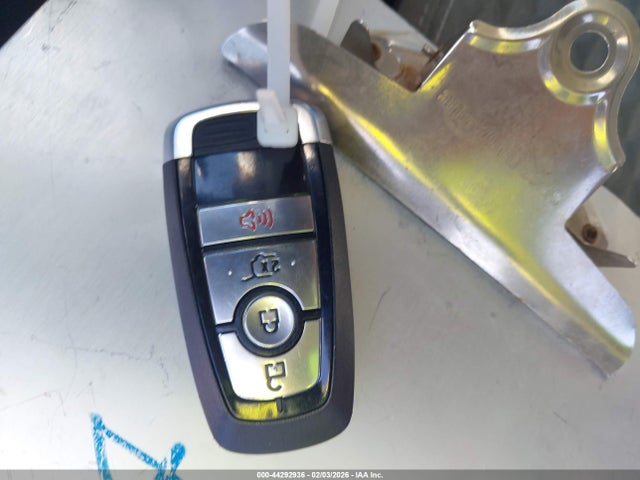 1FMCU0BZ6NUA27535 Ford Escape Se Hybrid