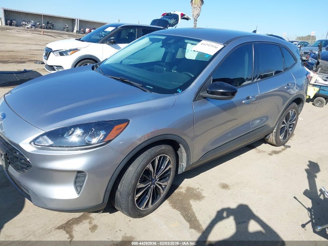 1FMCU0BZ6NUA27535 Ford Escape Se Hybrid