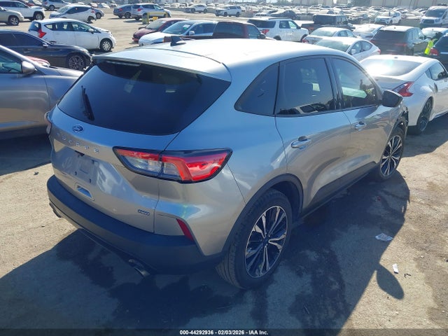1FMCU0BZ6NUA27535 Ford Escape Se Hybrid