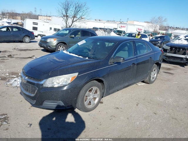 Chevrolet MALIBU 1LT 2015 1G11C5SL1FF342376 Image 2