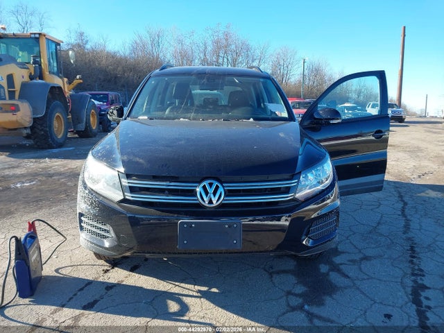 WVGBV7AXXHK030326 Volkswagen Tiguan 2.0t/2.0t S