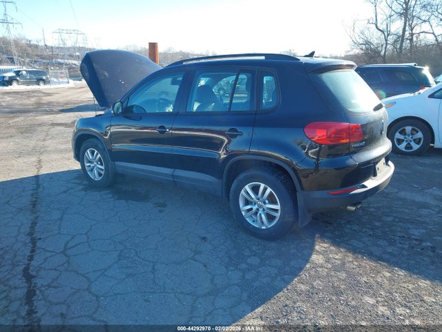 WVGBV7AXXHK030326 Volkswagen Tiguan 2.0t/2.0t S