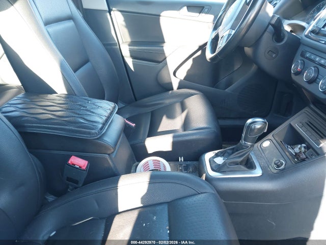 WVGBV7AXXHK030326 Volkswagen Tiguan 2.0t/2.0t S