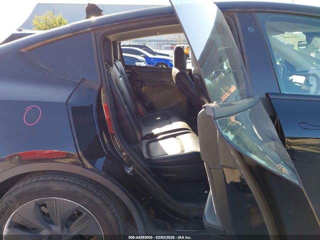 2021 TESLA MODEL Y 5YJYGAEEXMF256906 Photo 7