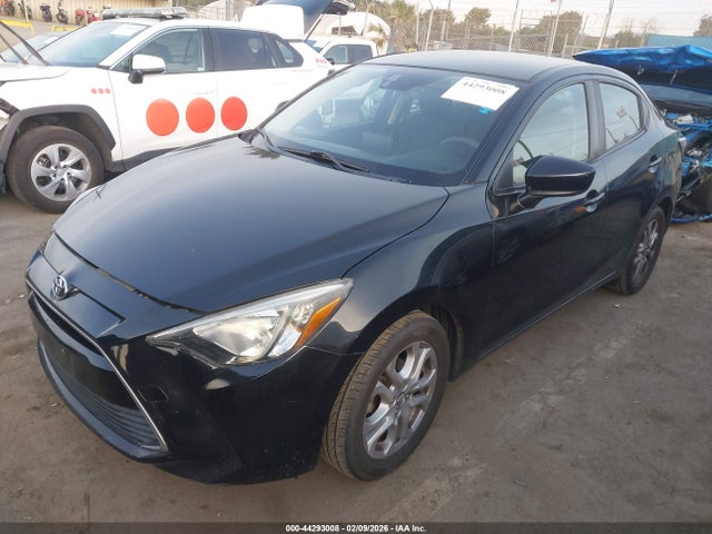 3MYDLBYV1HY164882 Toyota YARIS IA
