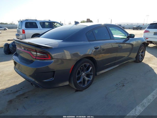 2C3CDXHG3KH526427 Dodge Charger Gt Rwd