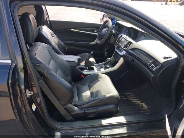 44293089 :رقم المزاد ، 1HGCT2B88FA002540 vin ، 2015 Honda Accord Ex-l V-6 مزاد بيع