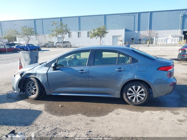 Toyota Corolla Hybrid Le 2021 JTDEAMDE5MJ013052 Image 14