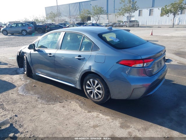 Toyota Corolla Hybrid Le 2021 JTDEAMDE5MJ013052 Image 3