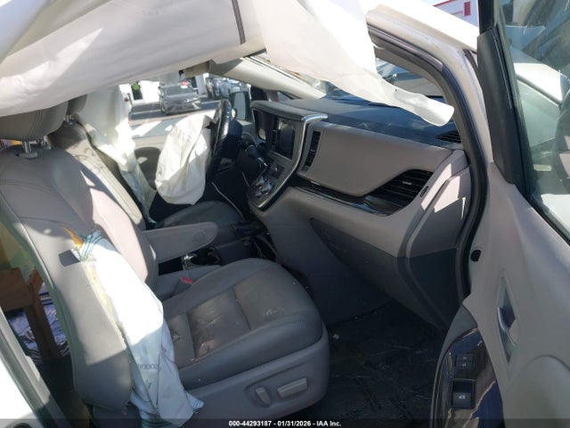 Toyota Sienna Xle 8 Passenger 2015 5TDYK3DC2FS617070 Image 5