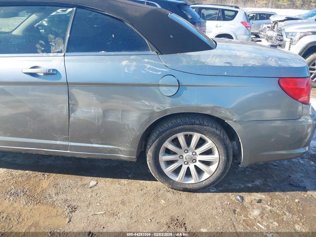 44293204 :رقم المزاد ، 1C3BC5ED8AN166042 vin ، 2010 Chrysler Sebring Touring مزاد بيع