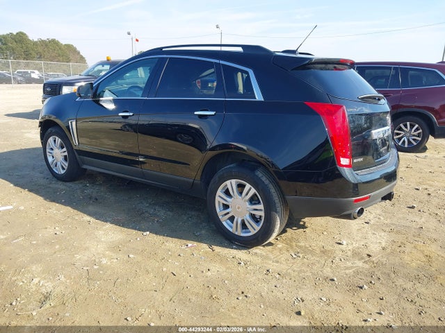 2015 CADILLAC SRX 3GYFNAE31FS636667 Photo 2