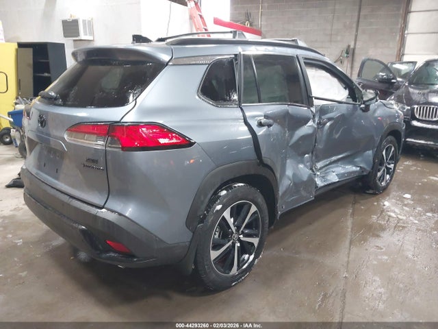 2025 TOYOTA COROLLA CROSS HYBRID 7MUFBABG5SV067901 Photo 3