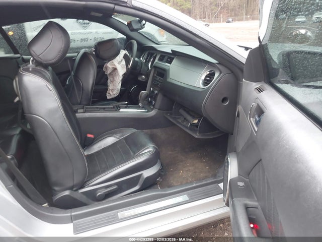 2013 FORD MUSTANG 1ZVBP8EM5D5264836 Photo 4