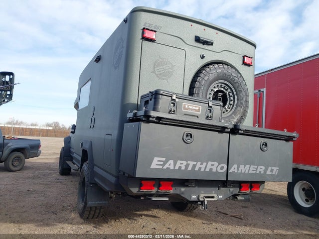 Ford F-550 Chassis Lariat 2022 1FD0W5HT5NEE85431 Image 3