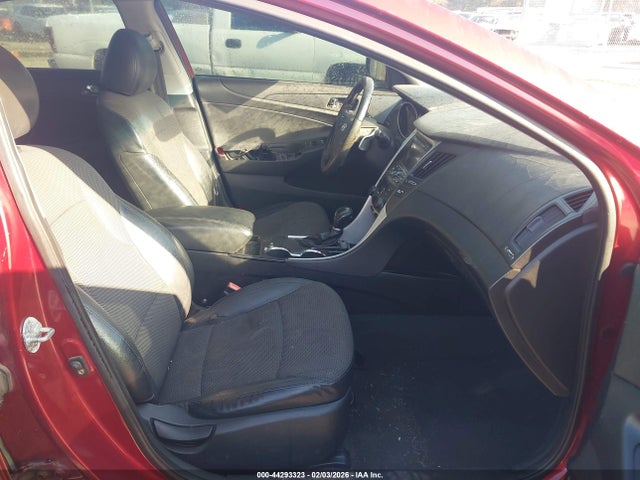 2011 HYUNDAI SONATA 5NPEC4ACXBH199030 Photo 4