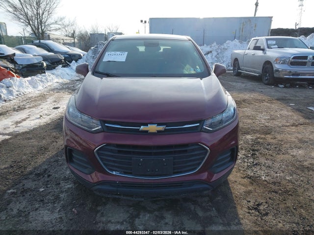 3GNCJKSB7HL270546 Chevrolet TRAX LS