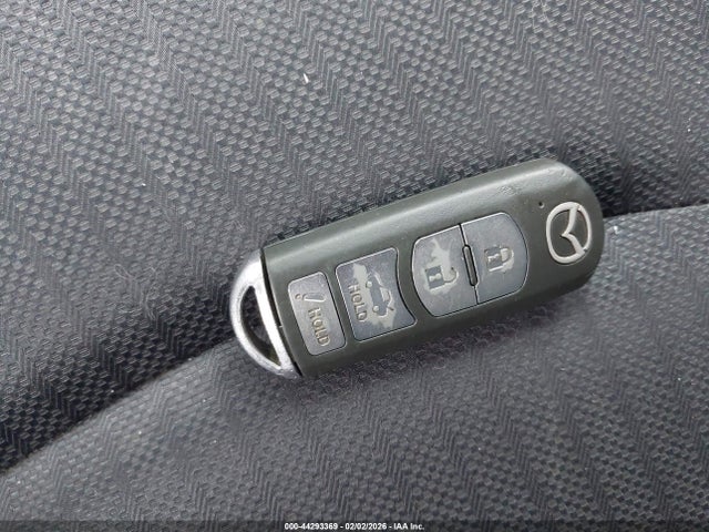 JM1BM1U76F1250999 Mazda Mazda3 I Sport