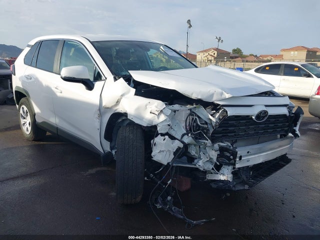 2T3K1RFVXSW432171 Toyota RAV4 LE