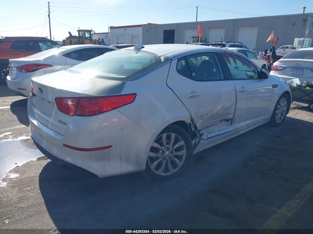 44293384 :رقم المزاد ، 5XXGN4A74FG497659 vin ، 2015 Kia Optima Ex مزاد بيع