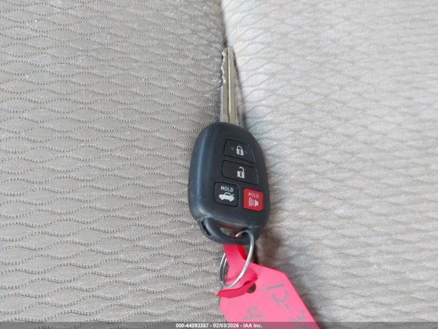 Продажа на аукционе авто 2016 Toyota Corolla Le Eco, vin: 5YFBPRHE1GP424960, номер лота: 44293387