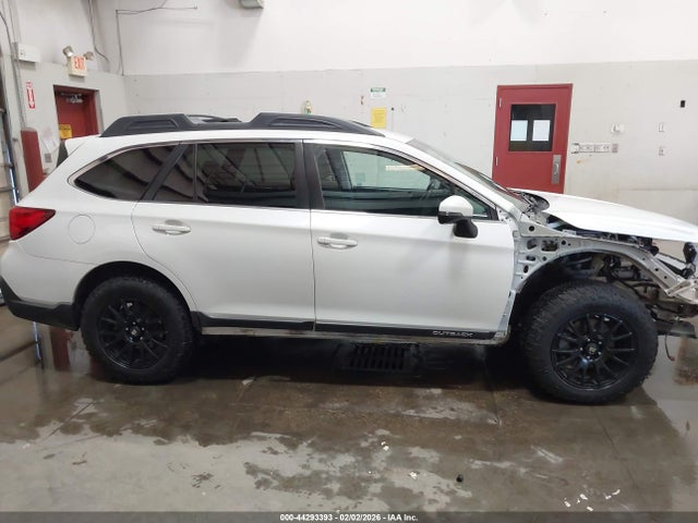 Subaru Outback 2.5i Premium 2018 4S4BSAFC8J3378332 Image 14