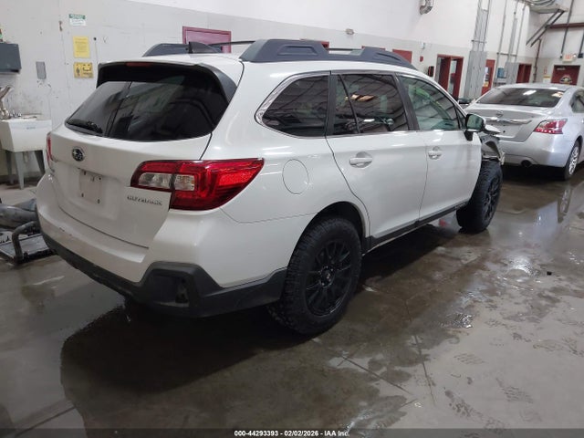 Subaru Outback 2.5i Premium 2018 4S4BSAFC8J3378332 Image 4
