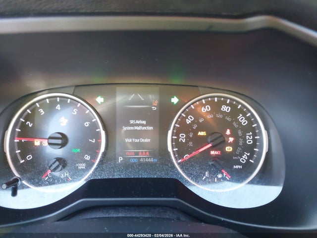 2T3G1RFV2LW102807 Toyota RAV4 LE