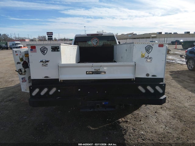 1GB4WRE7XRF337381 Chevrolet Silverado 3500hd Chassis Work Truck