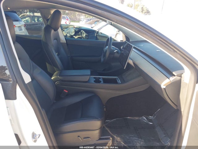 2022 TESLA MODEL Y 7SAYGDEF4NF409231 Photo 4