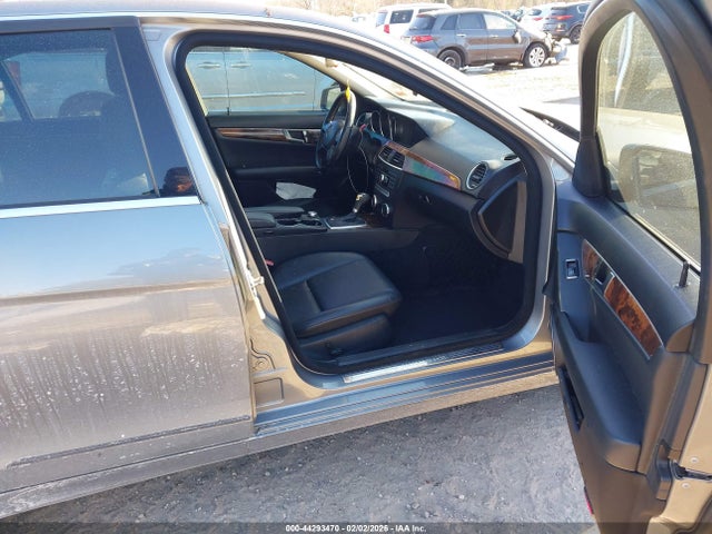 Aukcja sprzedaży 2012 Mercedes-benz C 300 Luxury 4matic, vin: WDDGF8BB3CA669278, numer aukcji: 44293470