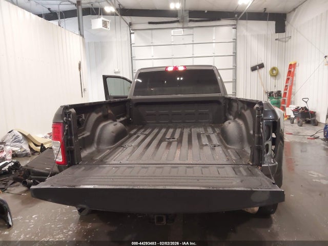 44293483 :رقم المزاد ، 3C63RRGL6PG501608 vin ، 2023 Ram 3500 Tradesman  4x4 8' Box مزاد بيع