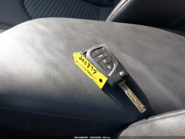 4T1G11BK5MU037989 Toyota Camry Se Awd