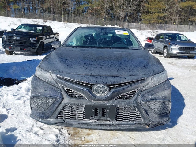 4T1G11BK5MU037989 Toyota Camry Se Awd