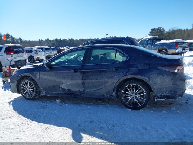 4T1G11BK5MU037989 Toyota Camry Se Awd