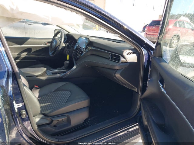4T1G11BK5MU037989 Toyota Camry Se Awd